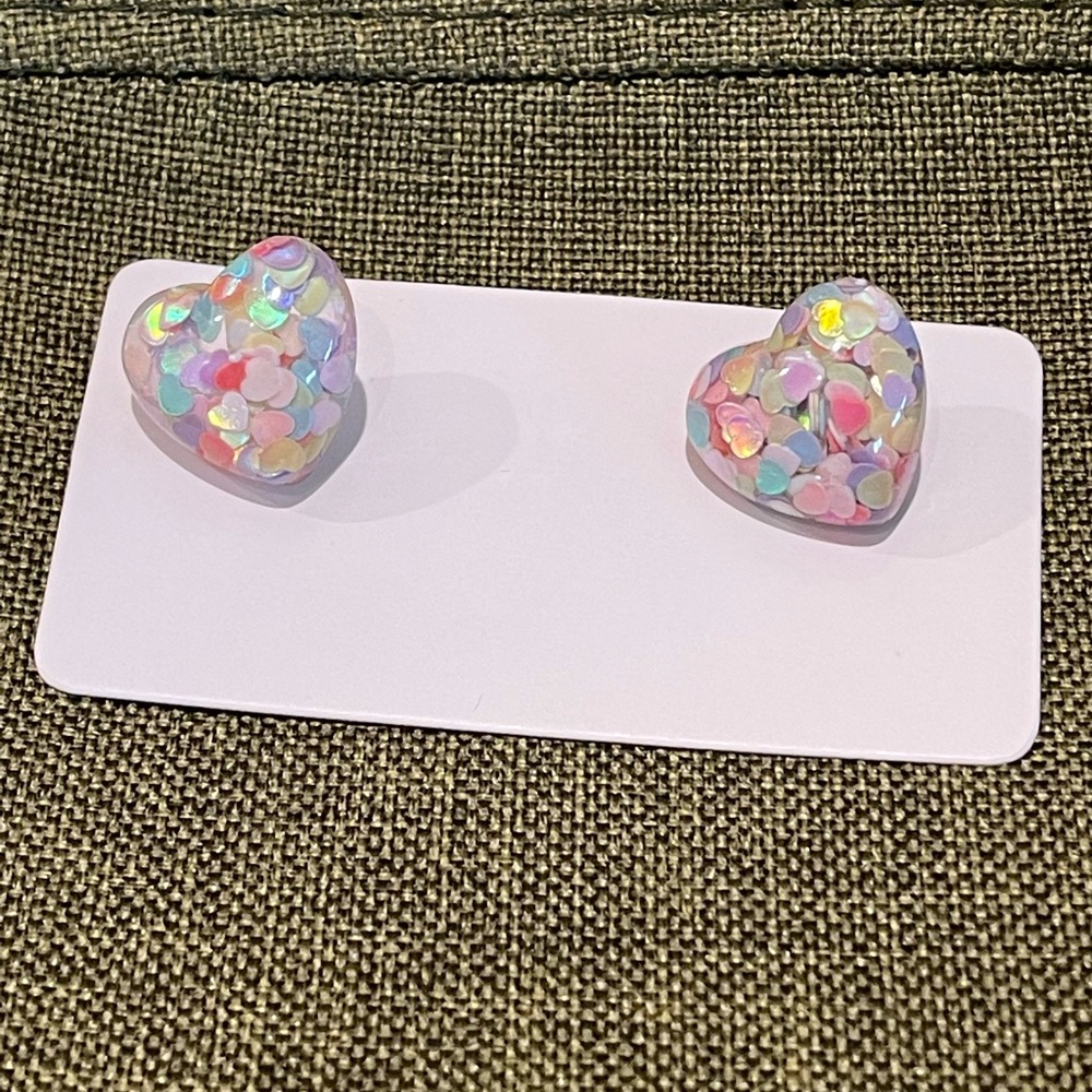 Confetti heart stud earrings